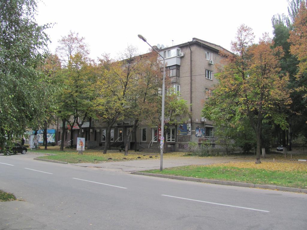 Apartment On Sobornyi Avenue 143 Near Intourist Hotel Zaporizhia 外观 照片